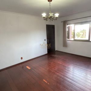 Apartamento com 140m², 3 dormitórios, 1 suíte, 1 vaga no Edificio Clezar em Torres para Comprar