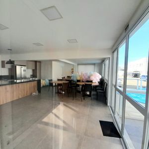 Apartamento com 76m², 2 dormitórios, 1 suíte, 1 vaga no Due Fratelli em Torres para Comprar