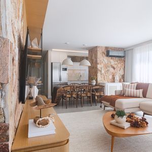 Apartamento com 100m², 3 dormitórios, 1 suíte, 2 vagas no Ibiza em Torres para Comprar