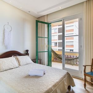 Apartamento com 105m², 3 dormitórios, 1 suíte, 1 vaga no Sapt em Torres para Comprar