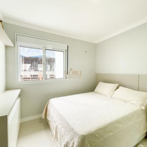 Apartamento com 124m², 3 dormitórios, 3 suítes, 2 vagas no Lê Classic em Torres para Comprar