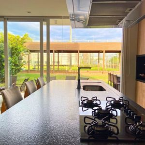 Casa de Condomínio, 4 dormitórios, 4 suítes, 2 vagas no Condomínio Ilhas Park em Torres para Comprar