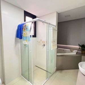 Apartamento com 220m², 4 dormitórios, 4 suítes, 2 vagas no Vitra em Torres para Comprar