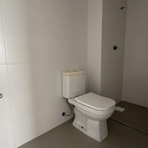 Apartamento com 52m², 1 dormitório, 1 suíte, 1 vaga no Punta Del Sole em Torres para Comprar