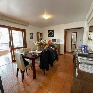 Apartamento com 153m², 4 dormitórios, 1 suíte, 1 vaga no Monte Carlo em Torres para Comprar