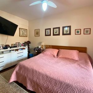 Apartamento com 269m², 4 dormitórios, 3 suítes, 2 vagas no Edificio Santa Helena em Torres para Comprar