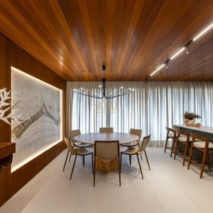 Apartamento com 207m², 3 dormitórios, 3 suítes, 3 vagas no Ares em Torres para Comprar