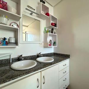 Cobertura com 400m², 4 dormitórios, 1 suíte, 2 vagas no Residencial da Barra em Torres para Comprar