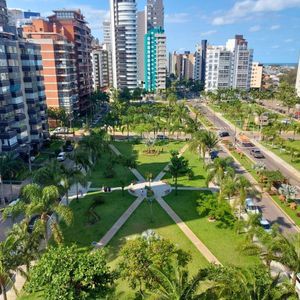 Apartamento com 104m², 2 dormitórios, 1 suíte, 1 vaga no Morada de Torres em Torres para Comprar