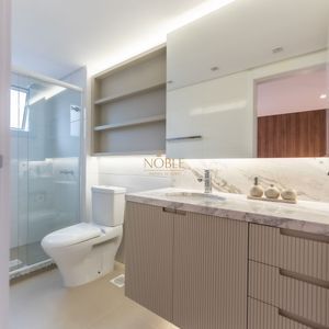 Apartamento com 109m², 3 dormitórios, 1 suíte, 2 vagas no San Pietro em Torres para Comprar