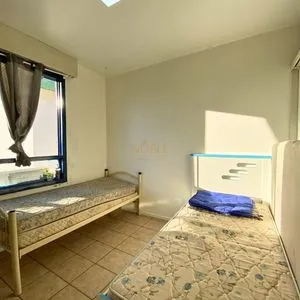 Apartamento com 60m², 2 dormitórios, 1 suíte, 1 vaga no Marina em Torres para Comprar