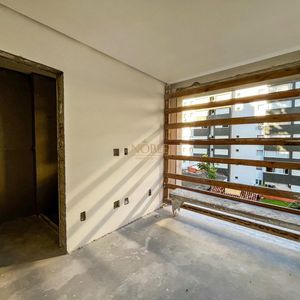 Apartamento com 210m², 4 dormitórios, 4 suítes, 3 vagas no Vanguard em Torres para Comprar