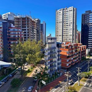 Apartamento com 150m², 3 dormitórios, 1 suíte, 1 vaga no Torre de La Cité em Torres para Comprar