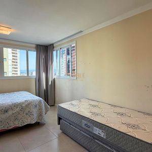 Apartamento com 128m², 3 dormitórios, 1 suíte, 1 vaga no Firenze em Torres para Comprar