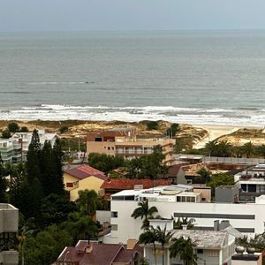 Duplex com 228m², 3 dormitórios, 3 suítes, 1 vaga no Giardino em Torres para Comprar