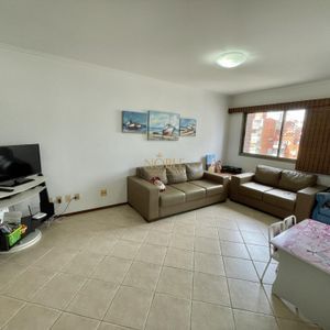 Apartamento com 98m², 3 dormitórios, 1 suíte, 1 vaga no Mar de Flores em Torres para Comprar
