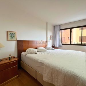 Apartamento com 190m², 3 dormitórios, 1 suíte, 2 vagas no Casa Blanca em Torres para Comprar