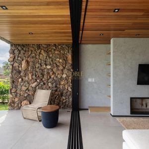 Casa de Condomínio com 244m², 4 dormitórios, 4 suítes, 2 vagas no Condomínio Ilhas Park em Torres para Comprar