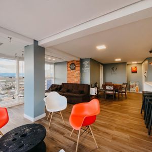 Apartamento com 85m², 2 dormitórios, 1 suíte, 1 vaga no Arca em Torres para Comprar