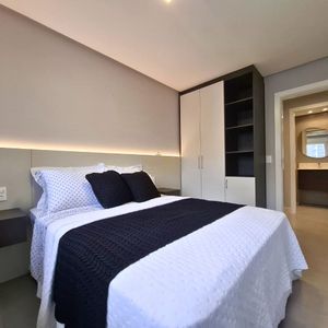 Apartamento com 77m², 2 dormitórios, 1 suíte, 2 vagas no Maui Residencial em Torres para Comprar