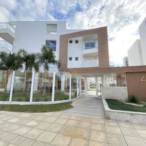 Cobertura com 234m², 3 dormitórios, 1 suíte, 2 vagas no Le Grand em Torres para Comprar