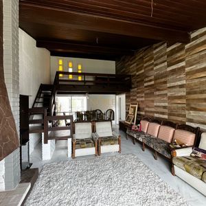 Sobrado com 350m², 5 dormitórios, 1 suíte, 4 vagas no bairro Centro em Torres para Comprar