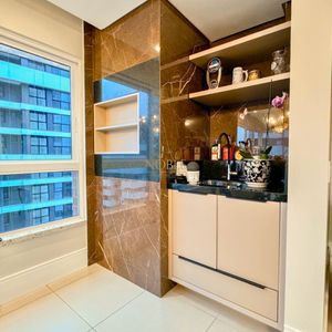 Apartamento com 110m², 3 dormitórios, 1 suíte, 2 vagas no San Pietro em Torres para Comprar