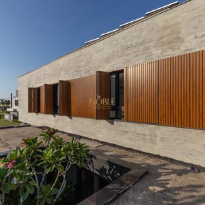 Casa com 244m², 4 dormitórios, 4 suítes, 2 vagas no Condomínio Ilhas Park em Torres para Comprar