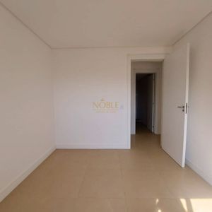 Apartamento com 109m², 3 dormitórios, 1 suíte, 2 vagas no San Pietro em Torres para Comprar