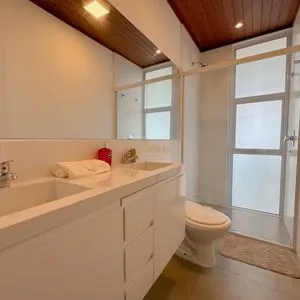 Casa de Condomínio com 174m², 3 dormitórios, 3 suítes, 2 vagas no Reserva das Águas em Torres para Comprar