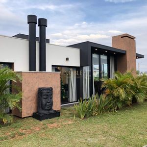 Casa de Condomínio com 275m², 3 dormitórios, 3 suítes, 2 vagas no Ocean Side em Torres para Comprar