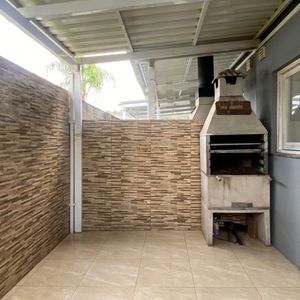 Sobrado com 78m², 3 dormitórios, 1 vaga no Residencial Bela Vista em Torres para Comprar