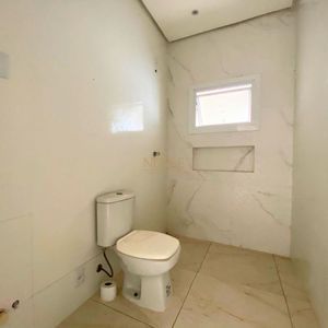 Casa com 70m², 3 dormitórios, 1 suíte, 1 vaga no bairro Novo Passo em Passo de Torres para Comprar