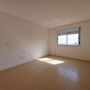 Apartamento com 109m², 3 dormitórios, 1 suíte, 2 vagas no San Pietro em Torres para Comprar