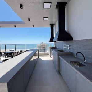 Apartamento com 90m², 2 dormitórios, 2 suítes, 1 vaga no Maui Residencial em Torres para Comprar