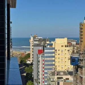 Apartamento com 52m², 1 dormitório, 1 suíte, 1 vaga no Punta Del Sole em Torres para Comprar