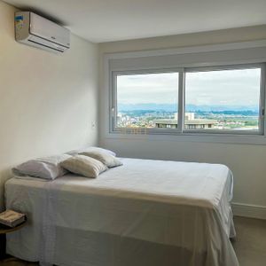 Cobertura com 270m², 3 dormitórios, 3 suítes, 2 vagas no Di milano em Torres para Comprar