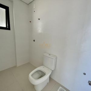 Apartamento com 79m², 2 dormitórios, 1 suíte, 1 vaga no Vesta em Torres para Comprar