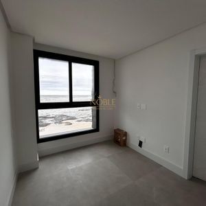 Apartamento com 138m², 3 dormitórios, 3 suítes, 2 vagas no Aura em Torres para Comprar