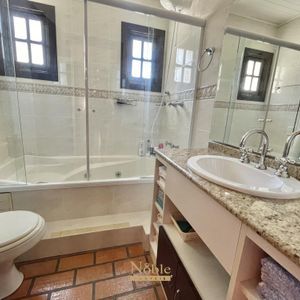 Apartamento com 200m², 4 dormitórios, 4 suítes, 1 vaga no Piazza del Mare em Torres para Comprar