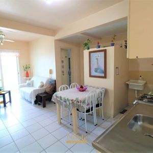 Apartamento com 53m², 2 dormitórios, 1 vaga no Condomínio Justo em Torres para Comprar