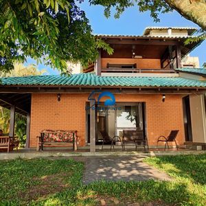 casa a venda as margens do rio mampituba