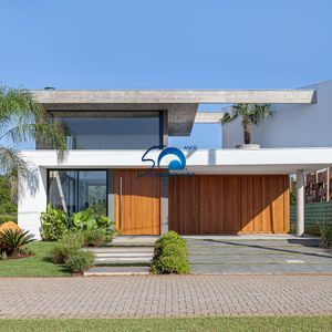 casa mobiliada em condomio a venda em torres