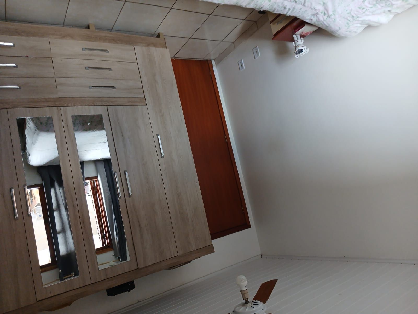 Casa à venda com 2 quartos, 89m² - Foto 9