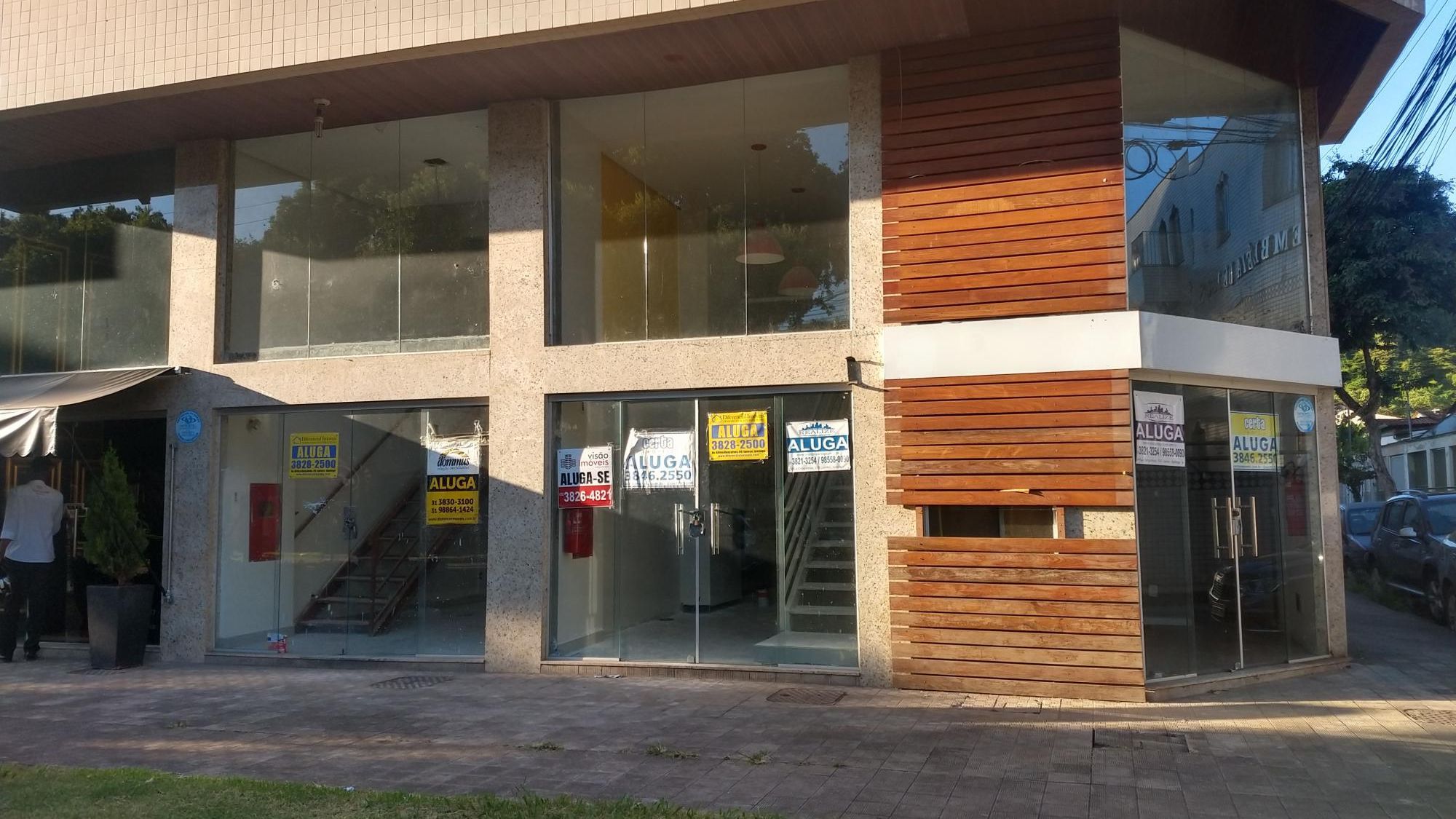 Loja-Salão para alugar com 1 quarto, 60m² - Foto 1