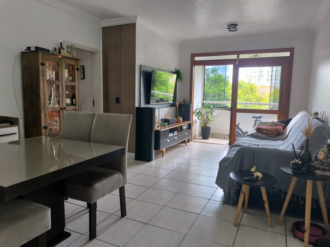 Apartamento 3 dormitórios no bairro Vila Ipiranga