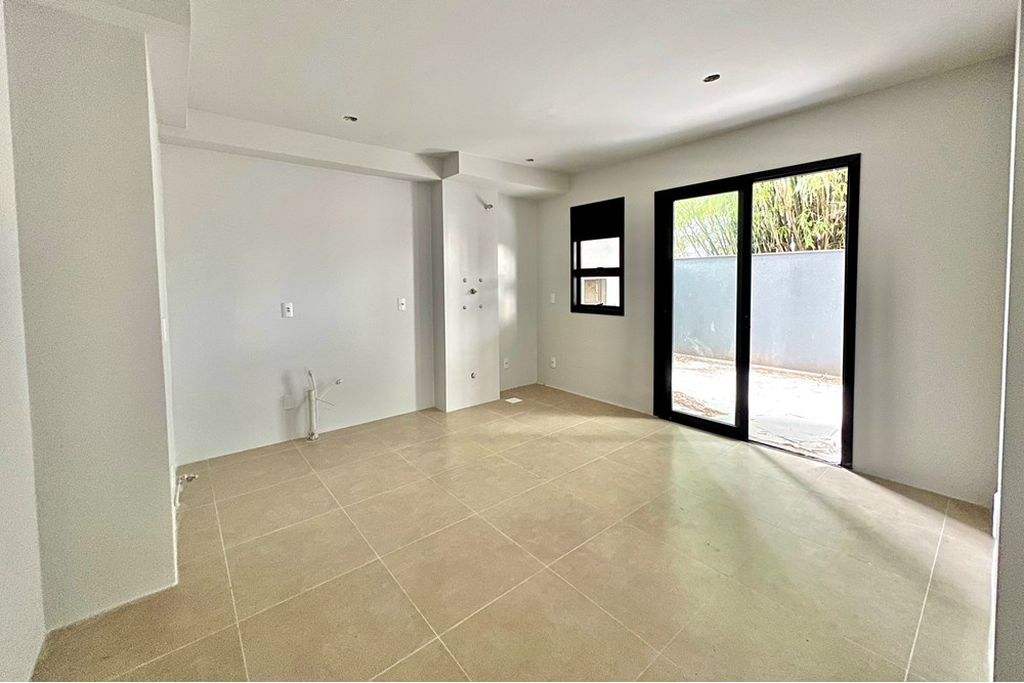 Apartamento com 66m², 2 dormitórios no bairro Centro em Canoas para Comprar