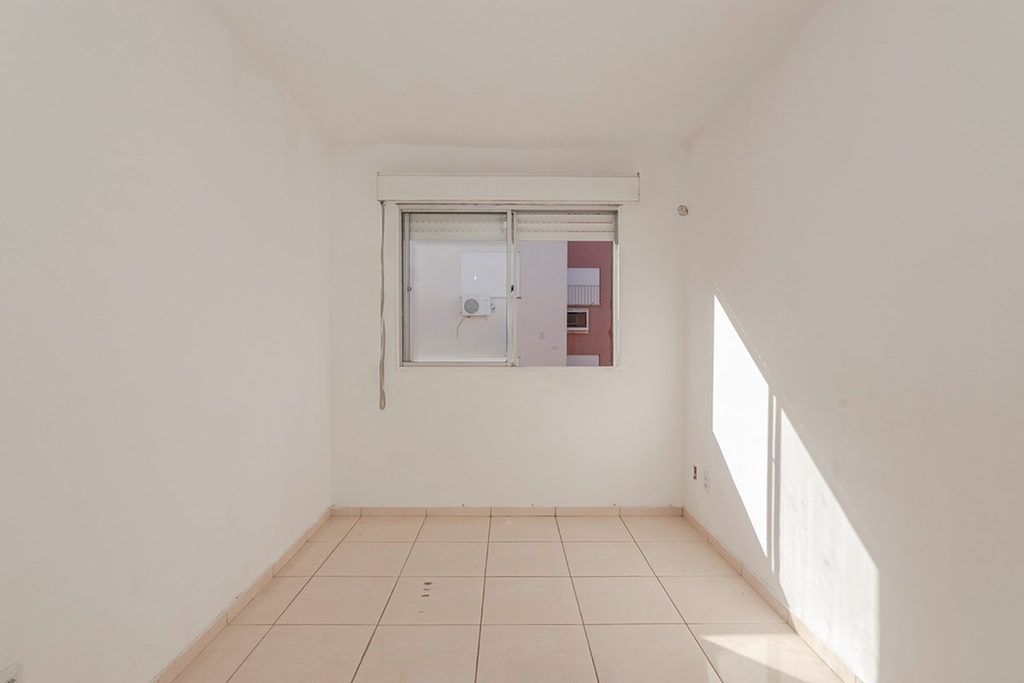 Apartamento com 49m², 2 dormitórios no bairro Cristal em Porto Alegre para Comprar
