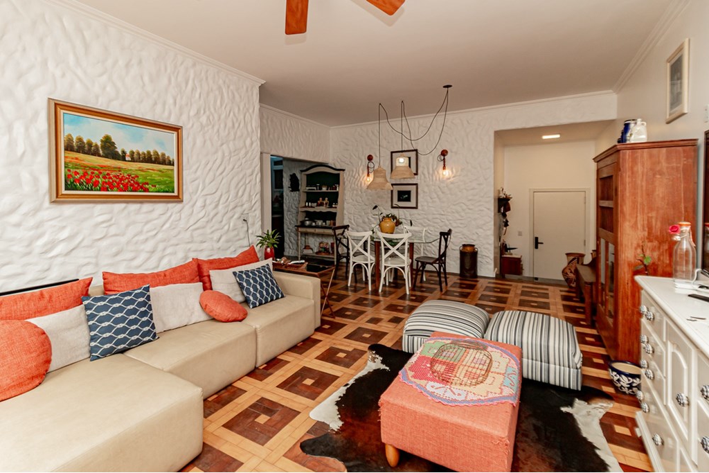 Apartamento com 145m², 3 dormitórios no bairro Centro Histórico em Porto Alegre para Comprar