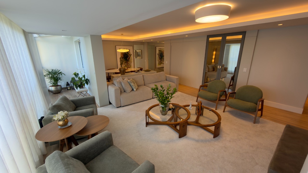 Apartamento com 151m², 3 dormitórios no bairro Jardim Europa em Porto Alegre para Comprar